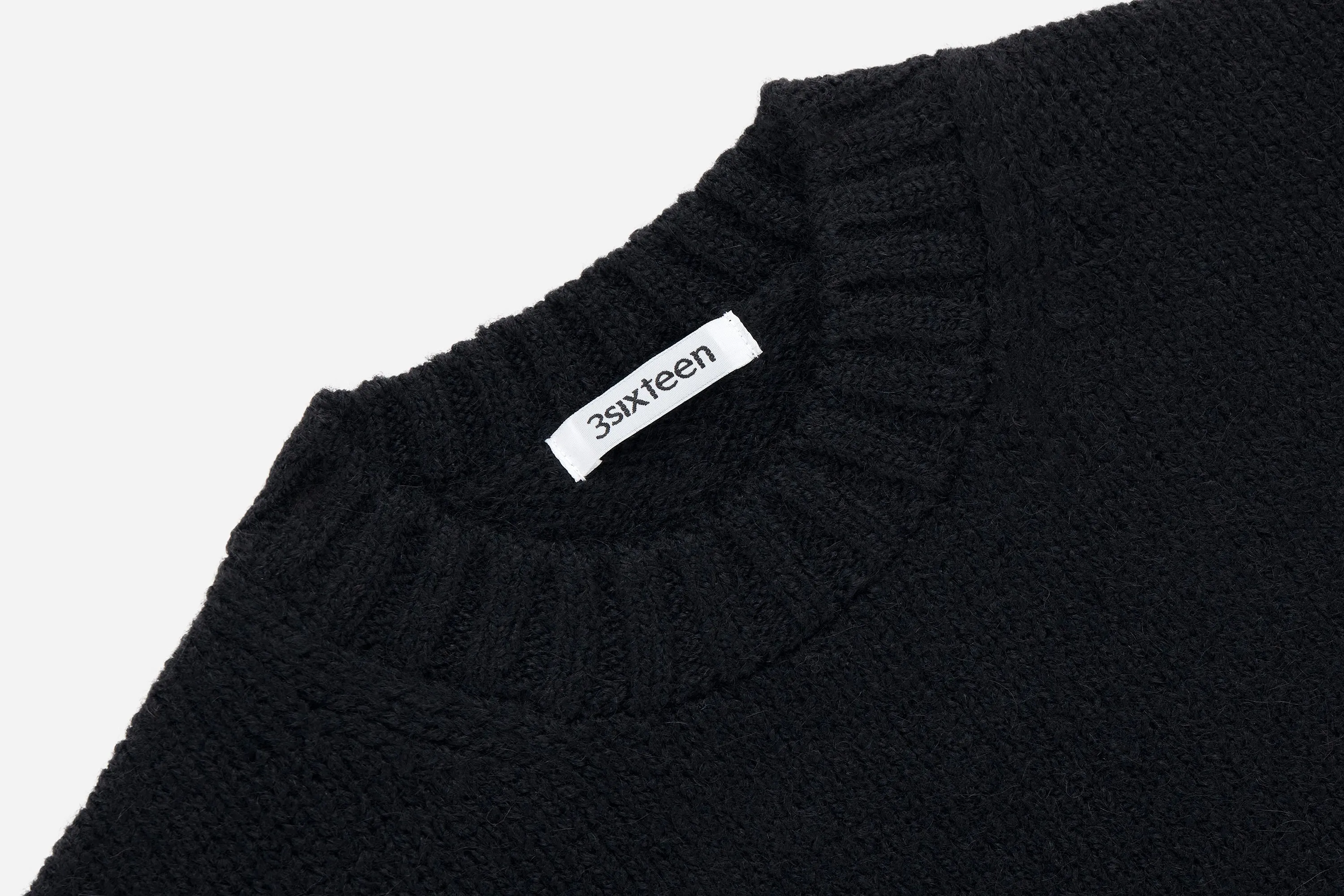 Alpaca Crewneck ~ Black