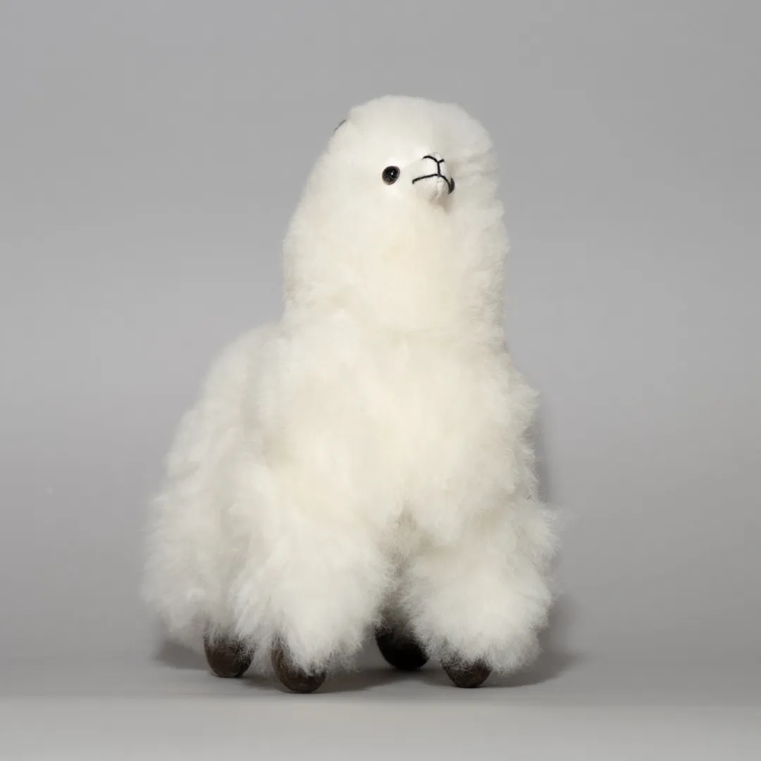 Alpaca Stuffed Animal - 9" Huacaya Alpaquita