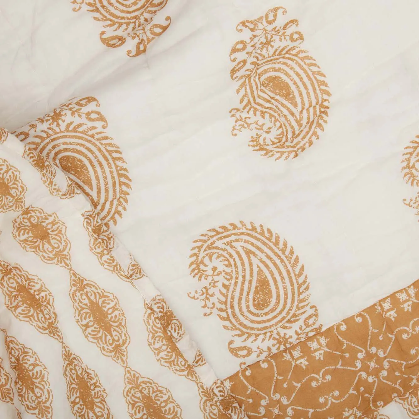 Avani Quilt