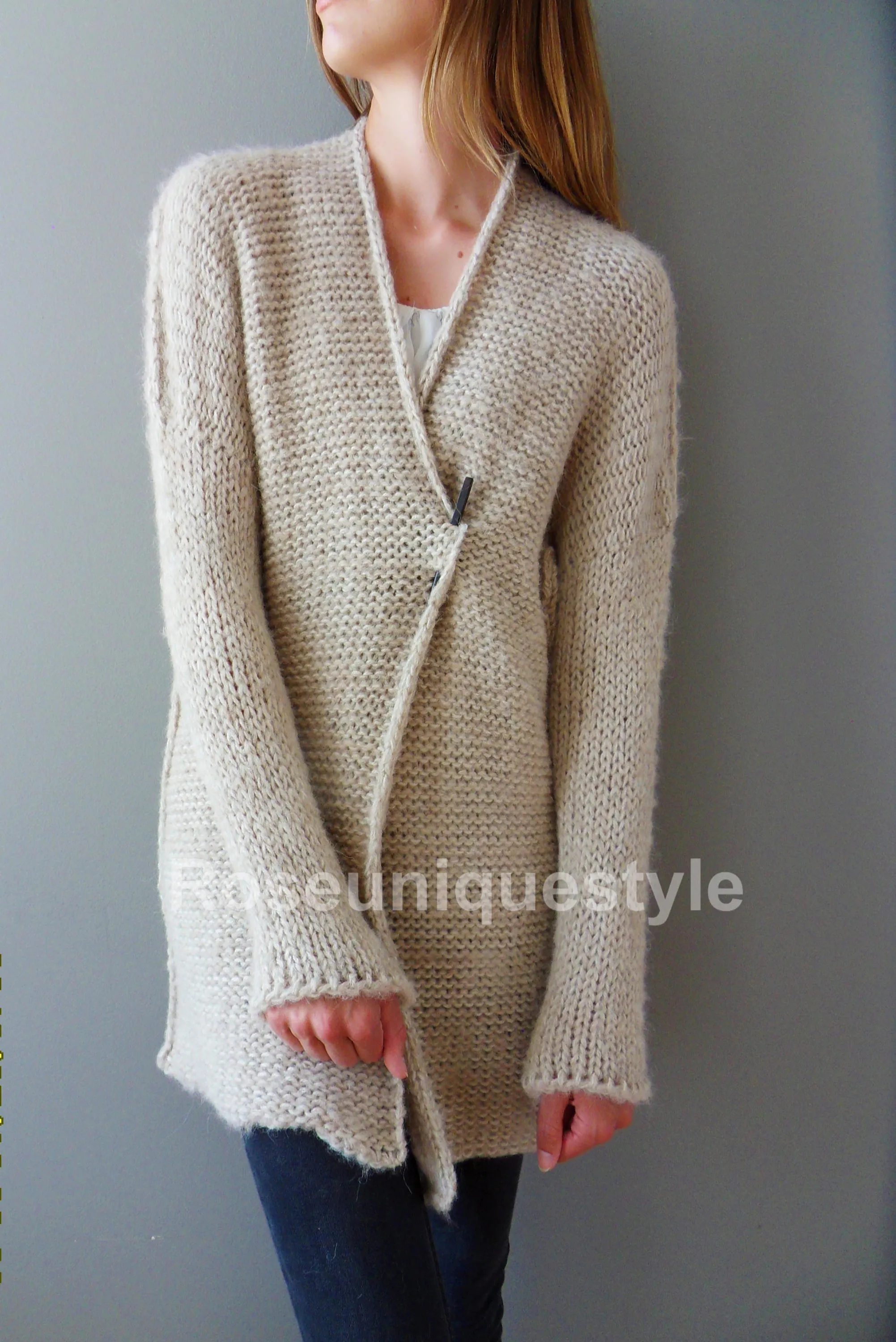 Chunky knit  Cream/Beige  women knit  cardigan.