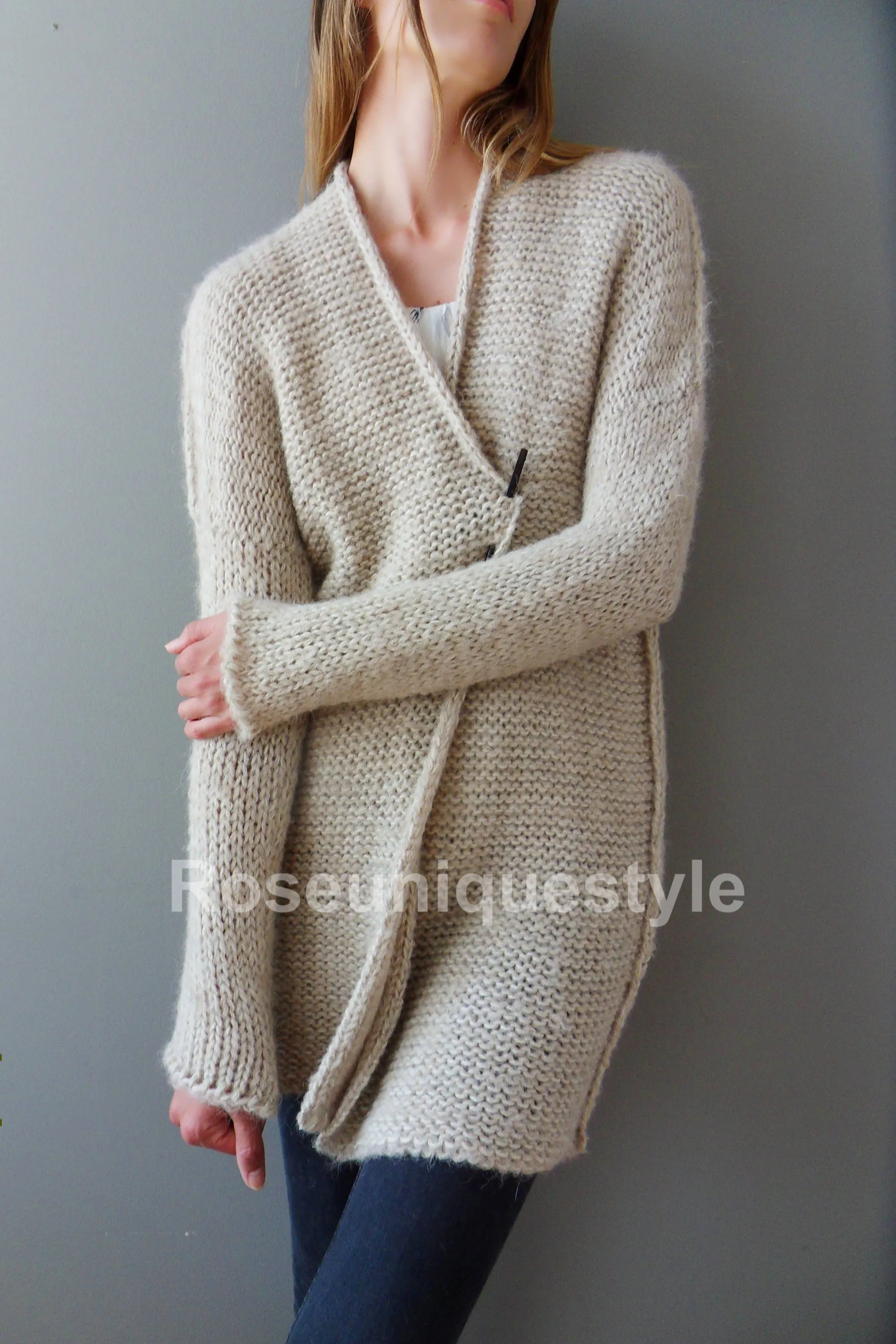 Chunky knit  Cream/Beige  women knit  cardigan.