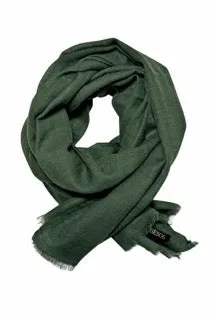 Green scarf in 100% pure soft wool